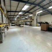 Warehouse Industrial Unit to let Farnborough